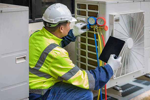 Professional Hvac technician working in Princeville, NC